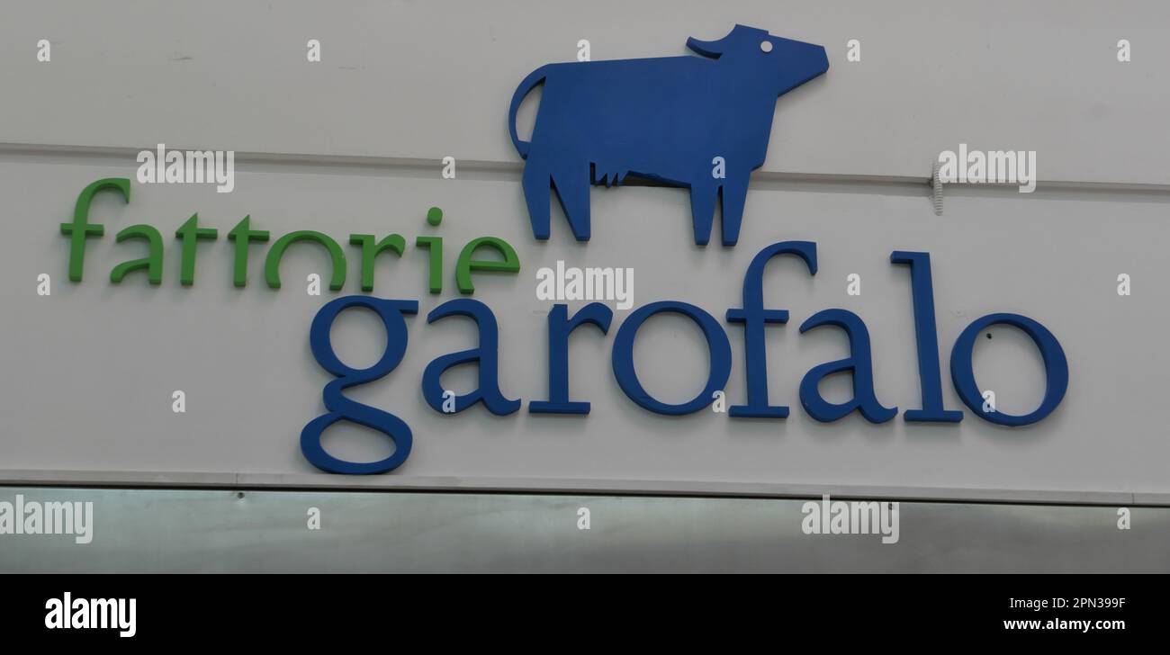 PANNEAU FATTORIE GAROFALO.IT EST UN PRODUCTEUR ITALIEN DE BUFFALO MOZZARELLA Banque D'Images