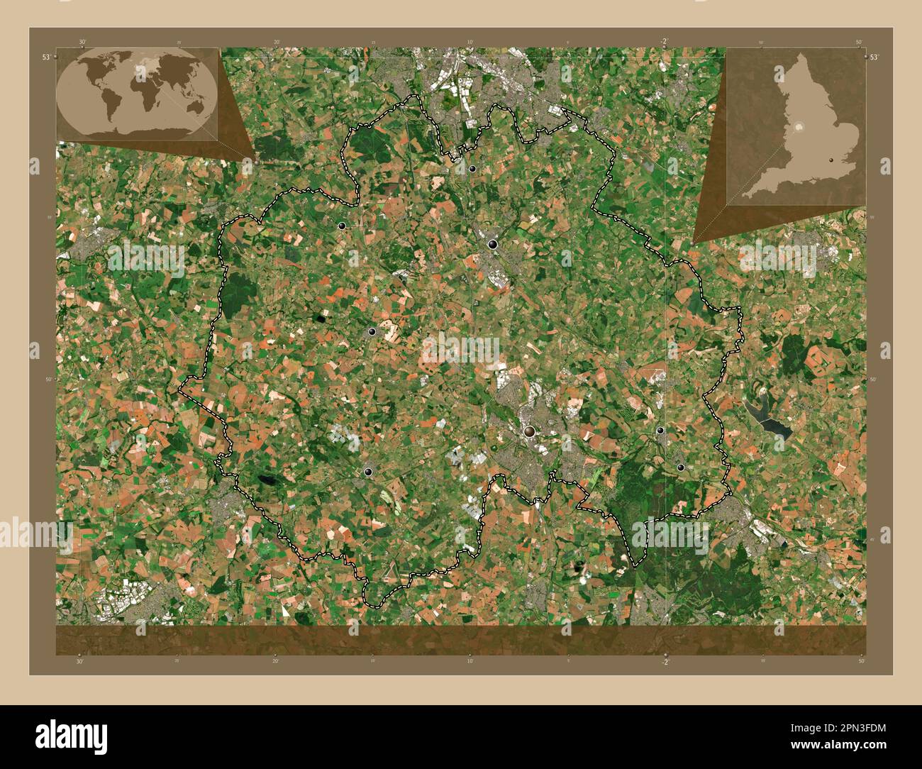 Stafford, district non métropolitain d'Angleterre - Grande-Bretagne. Carte satellite basse résolution. Lieux des principales villes de la région. Auxiliaire d'angle Banque D'Images