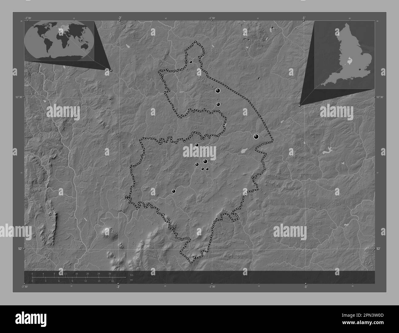 Warwickshire, comté administratif d'Angleterre - Grande-Bretagne. Carte d'altitude à deux niveaux avec lacs et rivières. Lieux des principales villes de la région. Banque D'Images