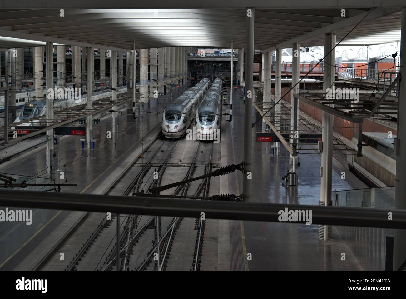 J'apprécie mon voyage sur L'AVENUE RENFE Banque D'Images