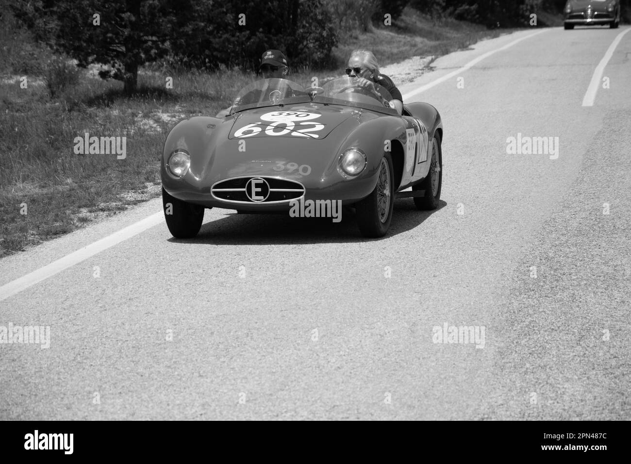 URBINO, ITALIE - 16 juin - 2022 : ERMINI 357 SPORT 1500 SCAGLIETTI 1955 sur une vieille voiture de course en rallye mille Miglia 2022 le célèbre ra historique italien Banque D'Images