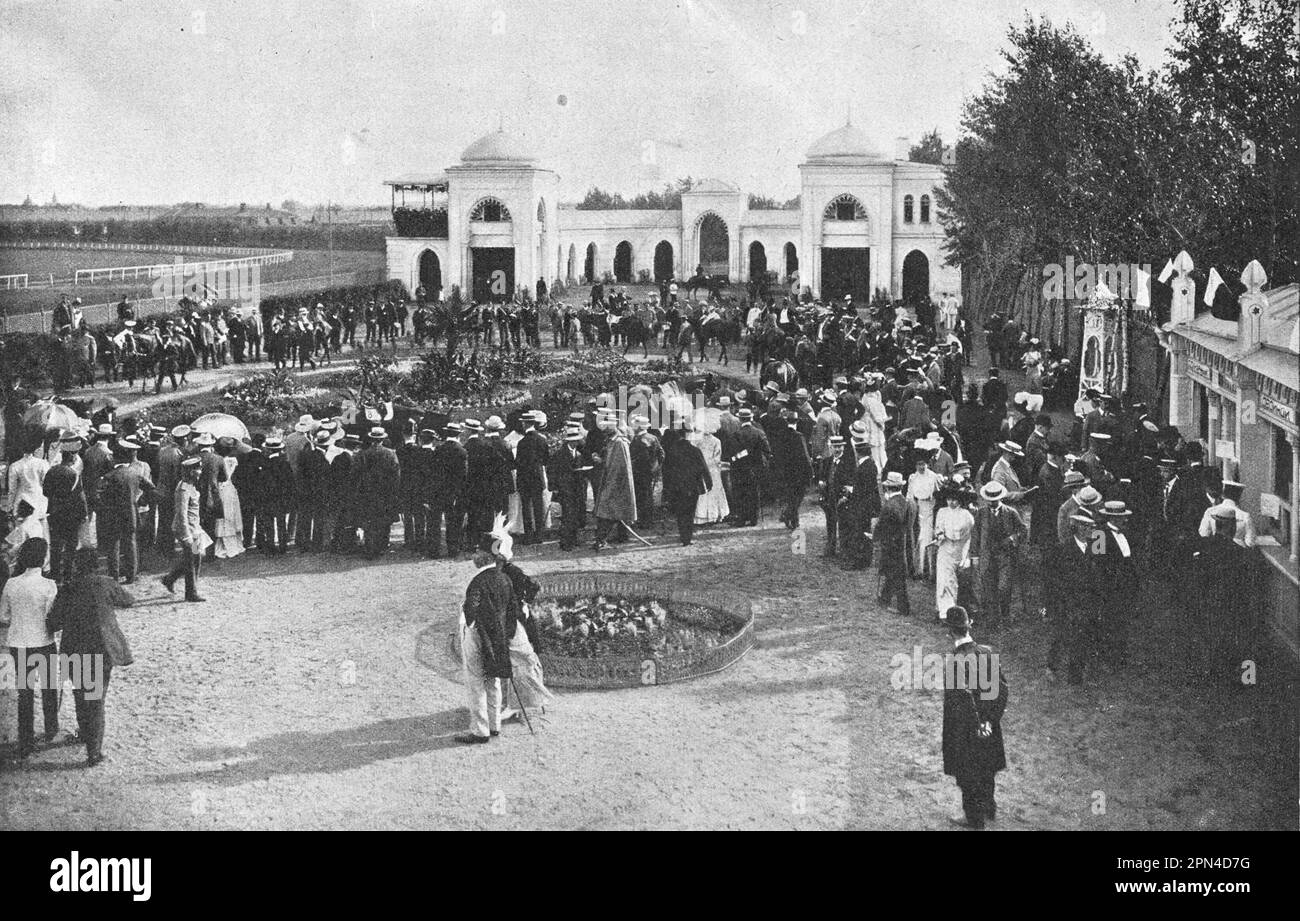 25th anniversaire de la « berby » russe. En mettant des chevaux en galopant pour le prix « derby ». Photo de 1910. Banque D'Images