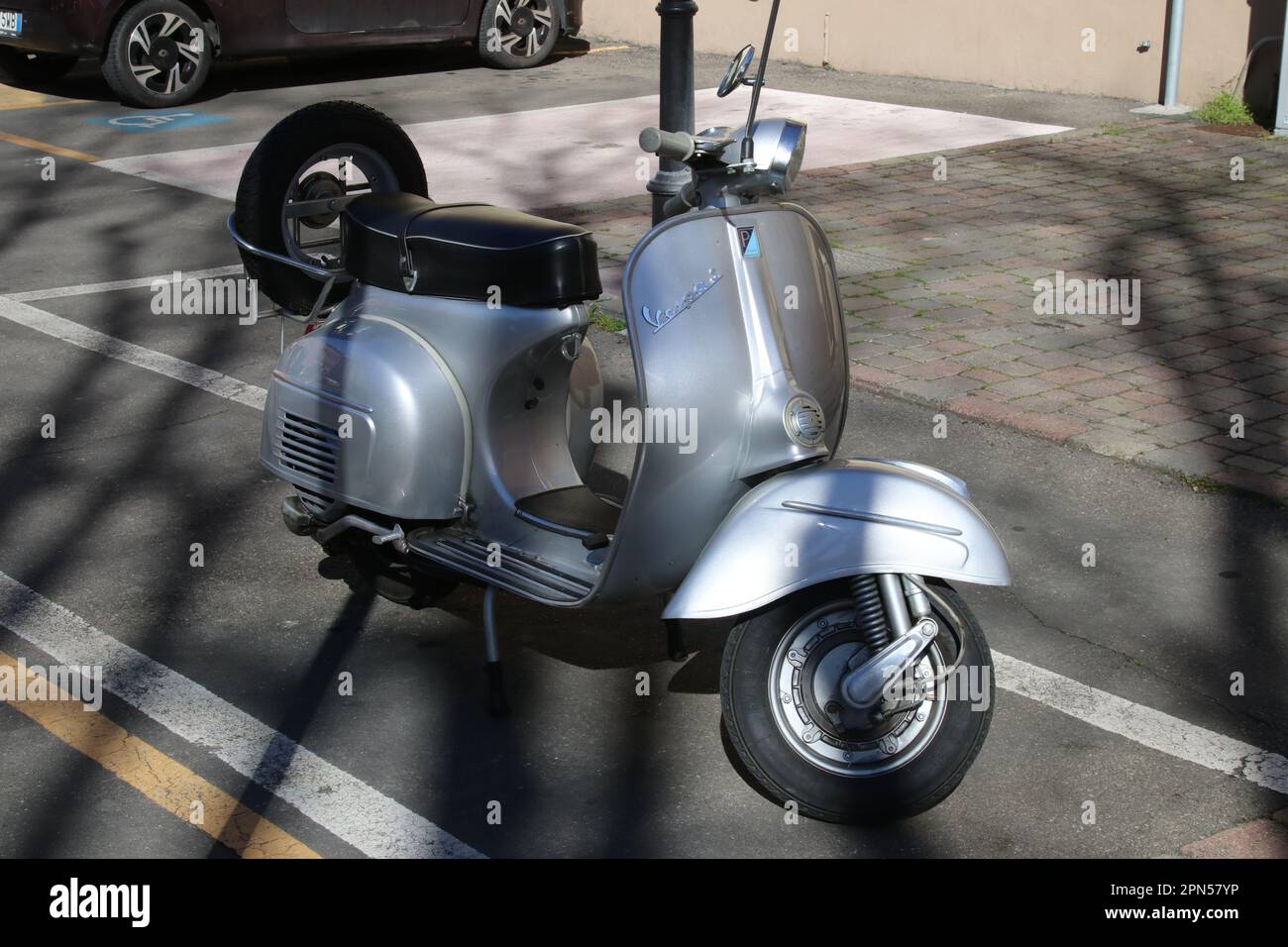 Piaggio Vespa, scooter automobile italien d'époque, Italie Banque D'Images