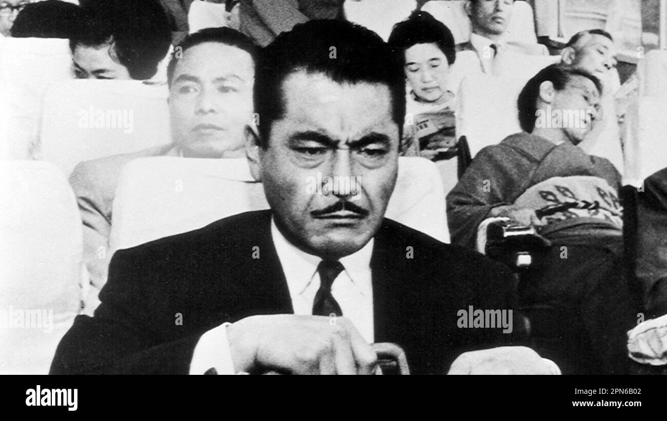 TOSHIRO MIFUNE en HAUT ET BAS (1963) -titre original: TENGOKU À JIGOKU-, réalisé par AKIRA KUROSAWA. Crédit: Kurosawa production Co. / Album Banque D'Images