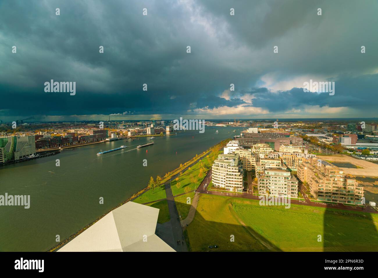 Eye film Museum avec le quartier d'Overhoeks, Amsterdam, pays-Bas Banque D'Images