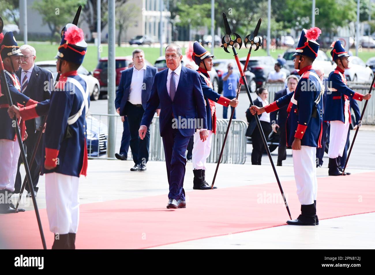BRASÍLIA, DF - 17.04.2023: CHANCELER RUSSO SHERGEY LAVROV NO BRASIL - photo, Chancelier Shergey Lavrov arrivant au Palais Itamaraty. Le Chancelier russe, Shergey Lavrov, rencontre le Ministre des Affaires étrangères, Mauro Vieira, au Palais Itamaraty de Brasília, DF, Brésil, sur 17 avril 2023. (Photo de ton Molina/Fotoarena/Sipa USA) Banque D'Images