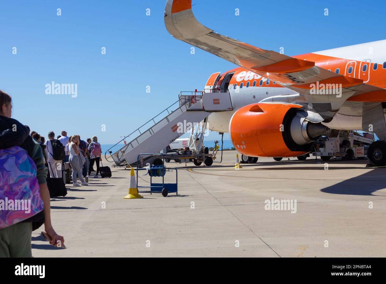 Avion easyJet, passagers à bord, aéroport d'almeria, espagne Banque D'Images