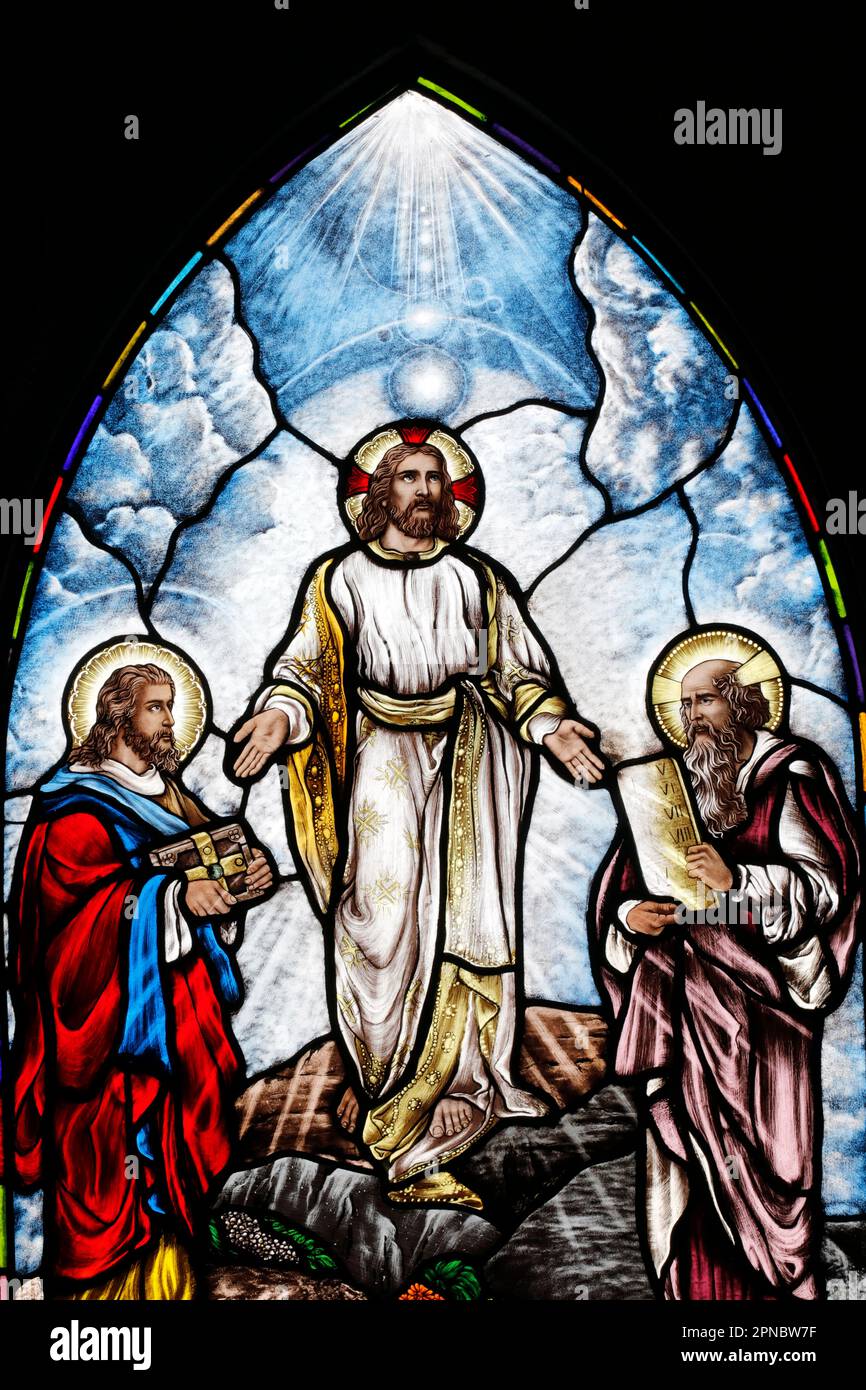 Église de Vinh de chant. Vitrail. La Transfiguration de Jésus. Moïse et Élie. Vietnam. Banque D'Images