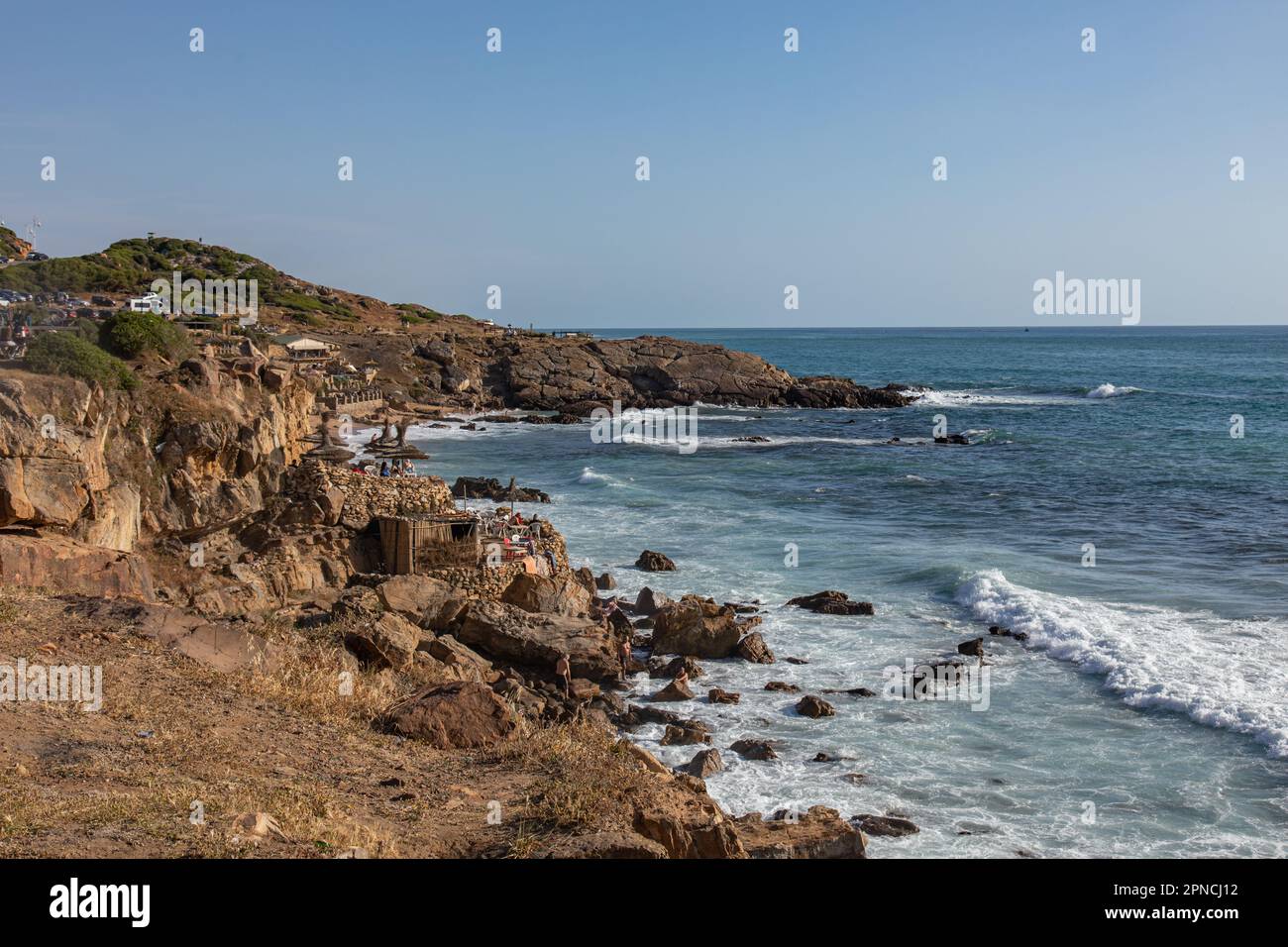 Tanger, Maroc - 2022: Réserve du Cap Spartel près de Tanger, avec un phare très célèbre Banque D'Images