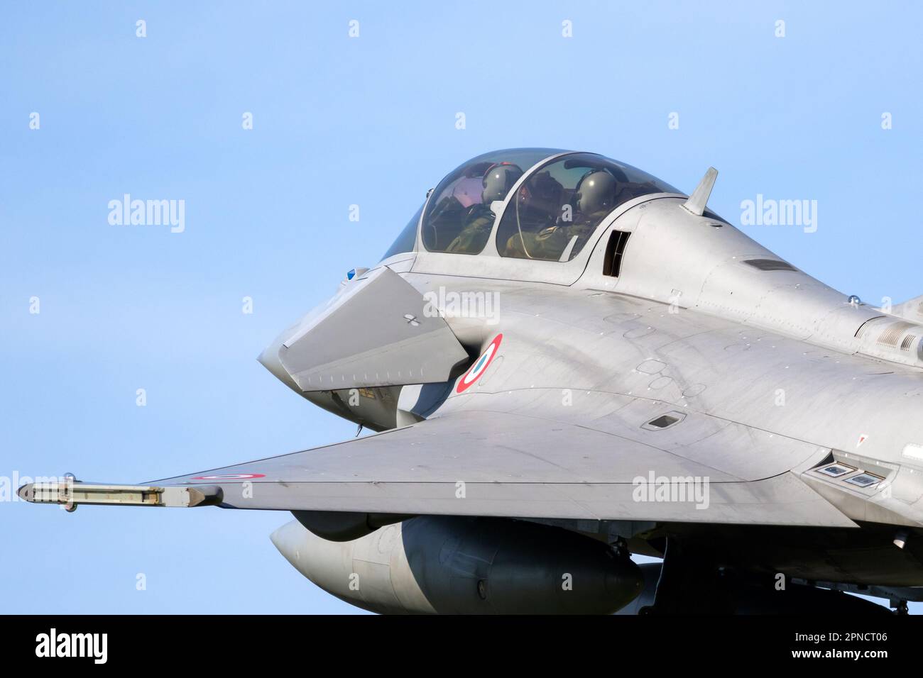 Avion de chasse Dassault Rafale de la Force aérienne française en vol pendant l'exercice Frison Flag. Leeuwarden, pays-Bas - 19 avril 2018 Banque D'Images