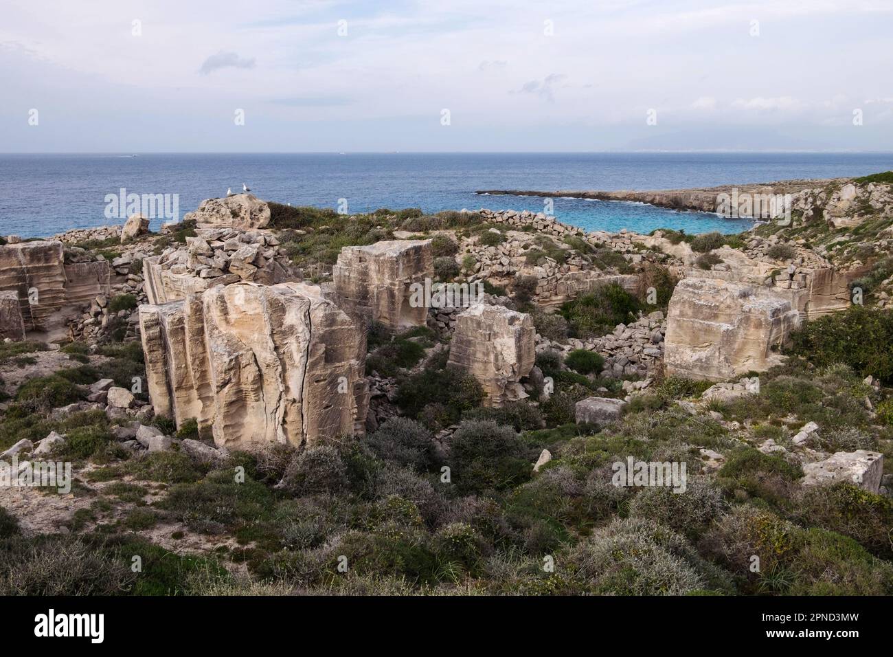 Carrière de tuff dans l'île de Favignana, Sicile, Italie Banque D'Images