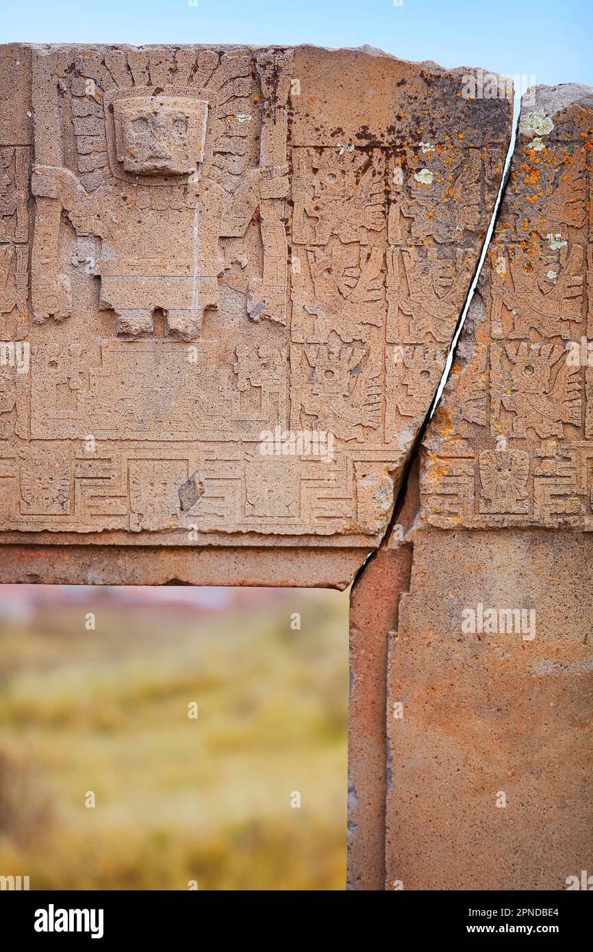 Détail de la 'porte du Soleil' à l'intérieur du site archéologique de Tiwanaku, province de la Paz, Bolivie. Banque D'Images