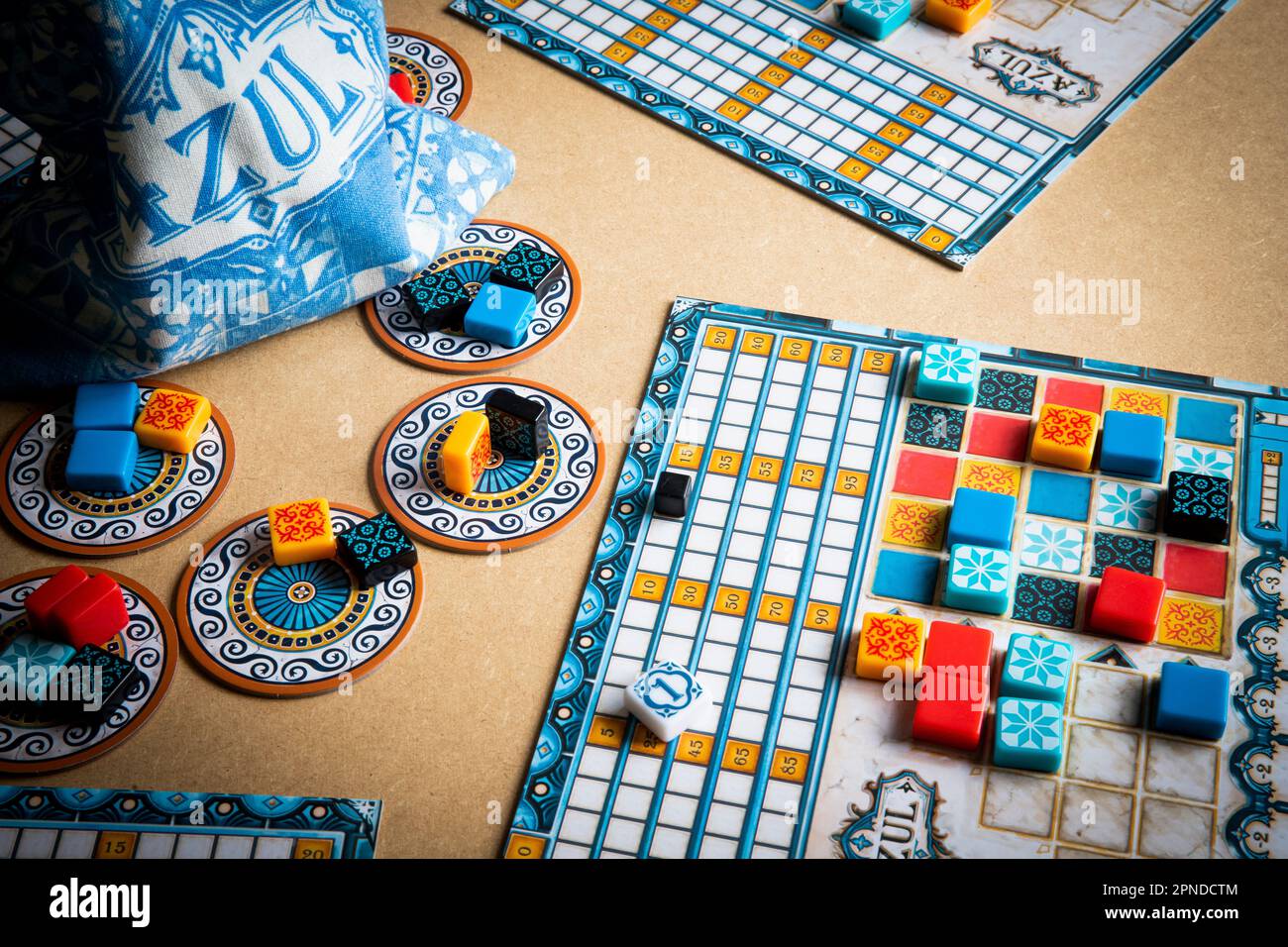 Old Teddys/Game Factory 6349 - Punto, Juego de Cartas de Bolsillo, 5 en Raya. Más 8 años