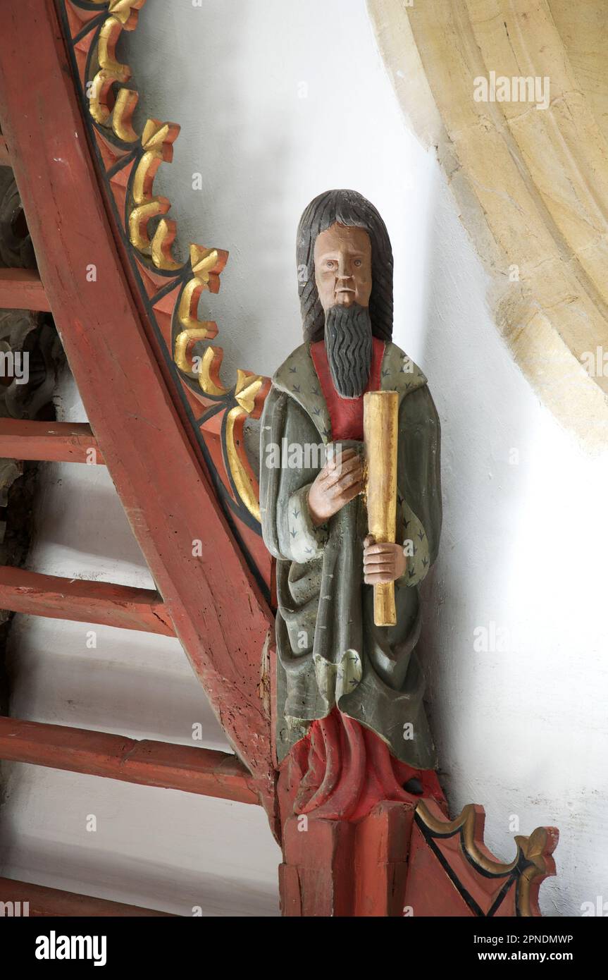 Figurine en bois de Saint Thomas l'Apôtre. Une des douze sculptures  représentant les disciples de Jésus, dans l'église Saint-Jean-Baptiste,  Bere Regis, Dorset, Royaume-Uni Photo Stock - Alamy