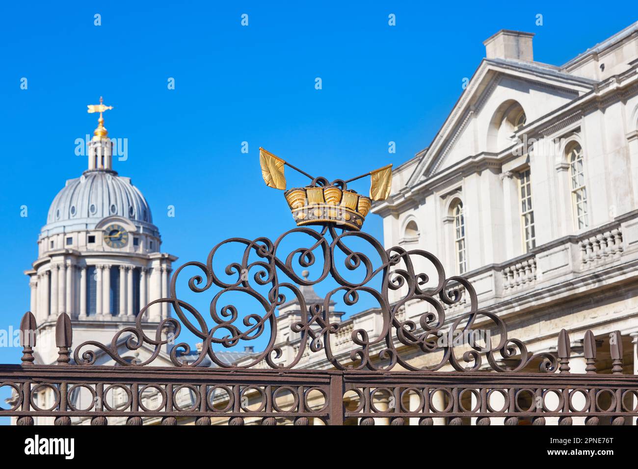 Un détail de la porte de l'université de Greenwich (Old Royal Naval College), Londres, Royaume-Uni. Banque D'Images