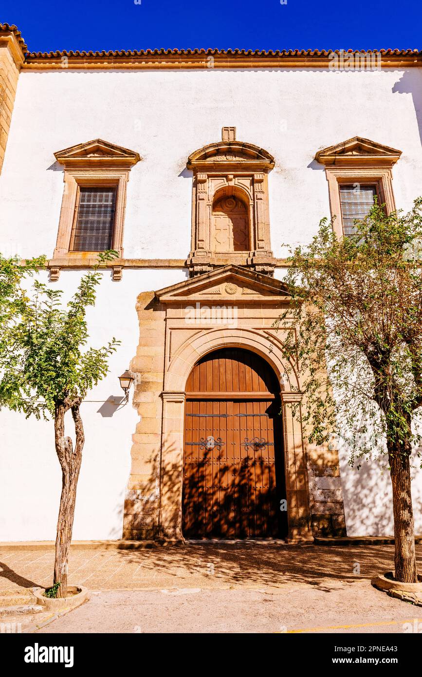 Église de San Mateo. Son style est de la Renaissance espagnole. 16th-17th siècles. Alburquerque, Badajoz, Estrémadure, Espagne, Europe Banque D'Images