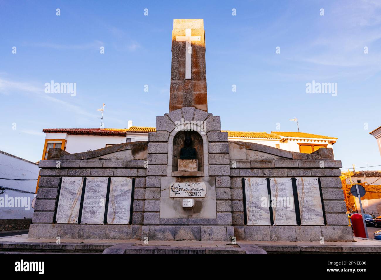 Monument aux morts pour l'Espagne de la dictature franquiste. Ocaña, Tolède, Castilla la Mancha, Espagne, Europe Banque D'Images