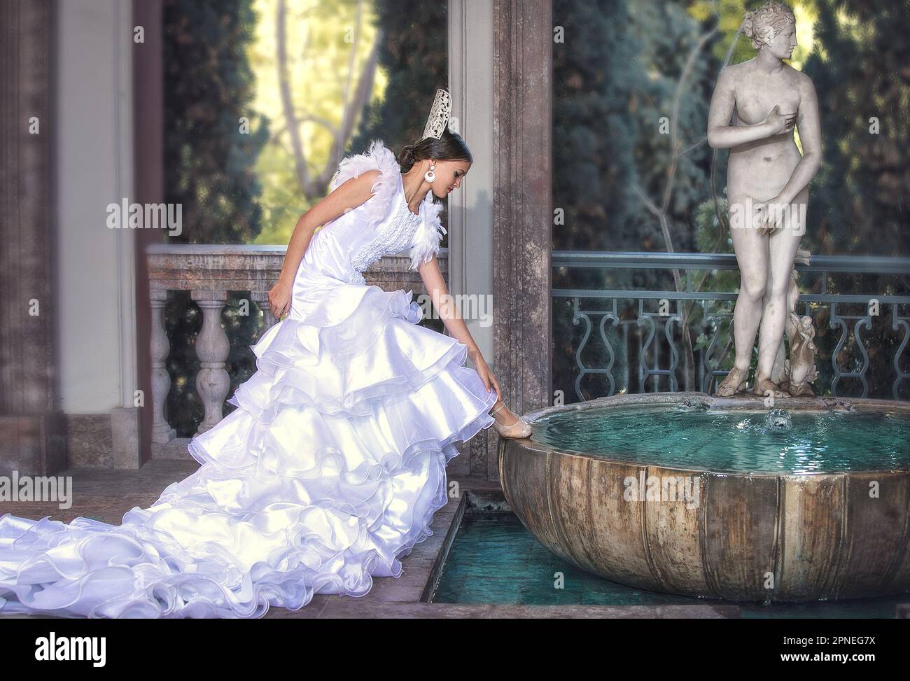 Danseur de flamenco en robe blanche Photo Stock - Alamy