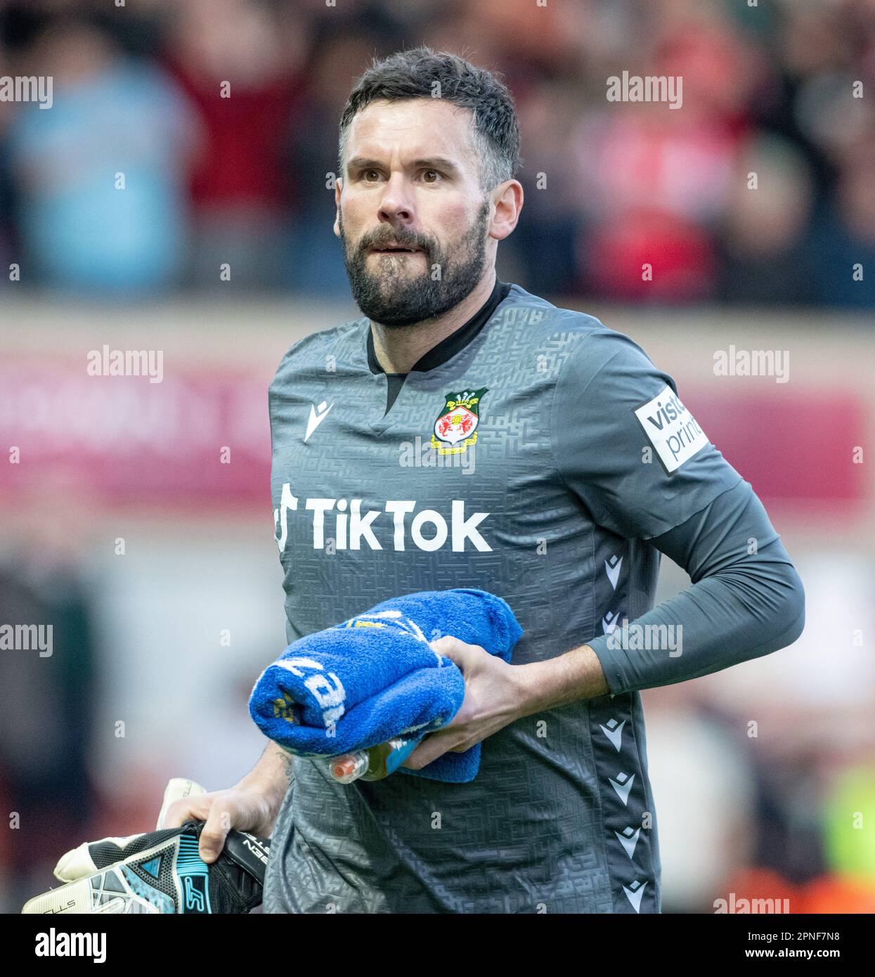 Wrexham, Wrexham County Borough, pays de Galles, 18th avril 2023. Le gardien de but de Wrexham Ben Foster, pendant le club de football de l'association Wrexham V Yeovil Town football Club au champ de courses, dans la Vanarama National League. (Image de crédit : ©Cody Froggatt/Alamy Live News) Banque D'Images