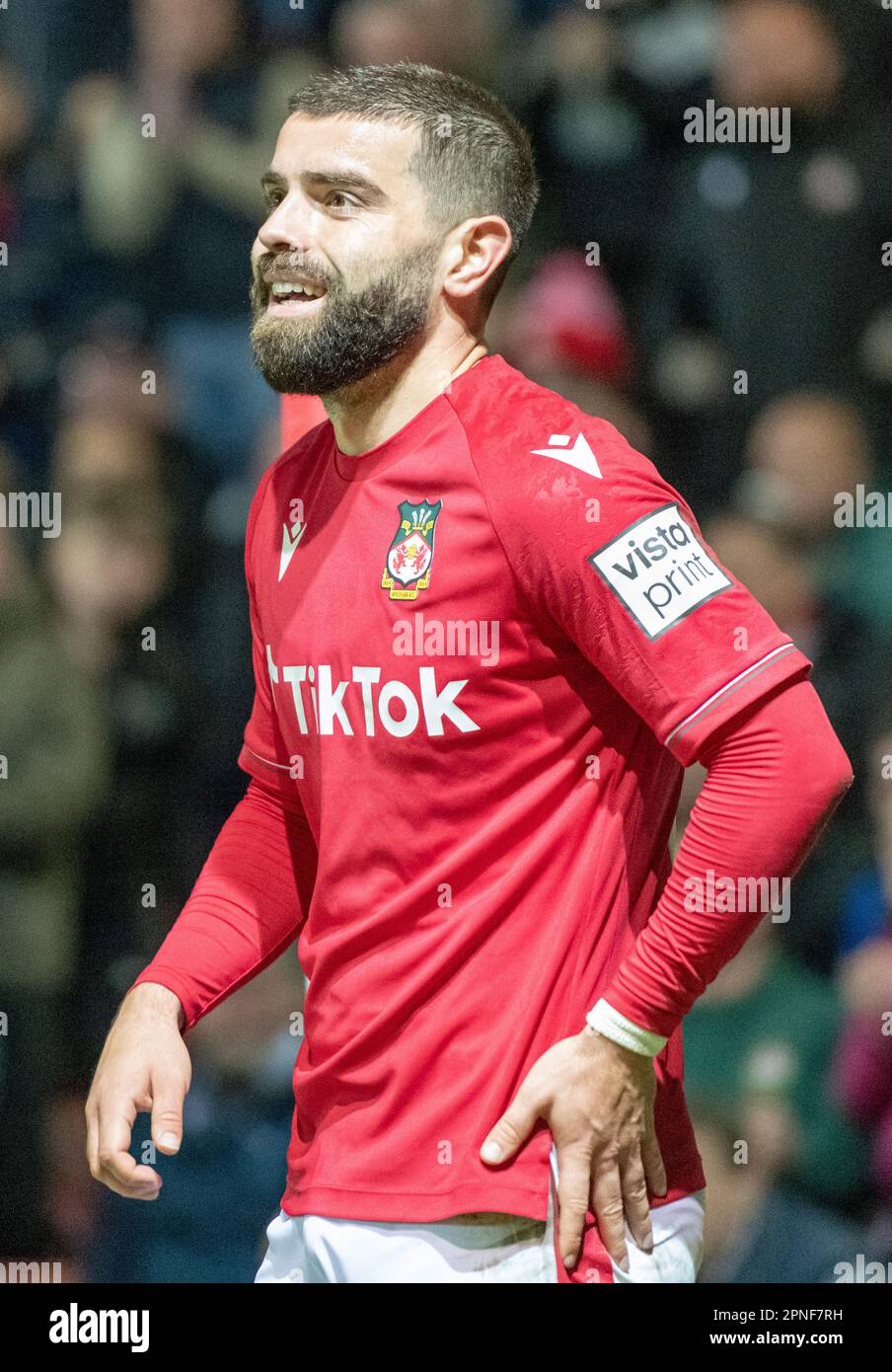 Wrexham, Wrexham County Borough, pays de Galles, 18th avril 2023. Elliot Lee de Wrexham, pendant le club de football V Yeovil Town de Wrexham Association, au terrain de course, dans la Vanarama National League. (Image de crédit : ©Cody Froggatt/Alamy Live News) Banque D'Images