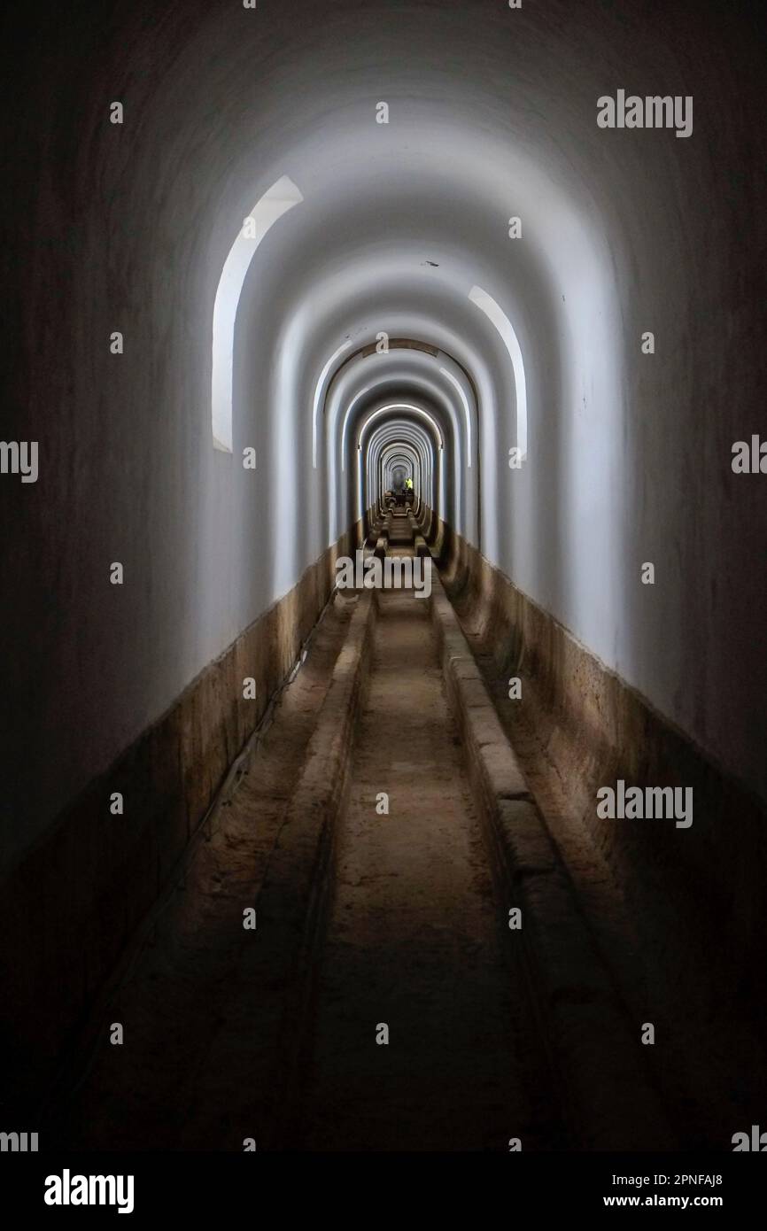 Aqueduc de style romain construit en 1748 Banque D'Images