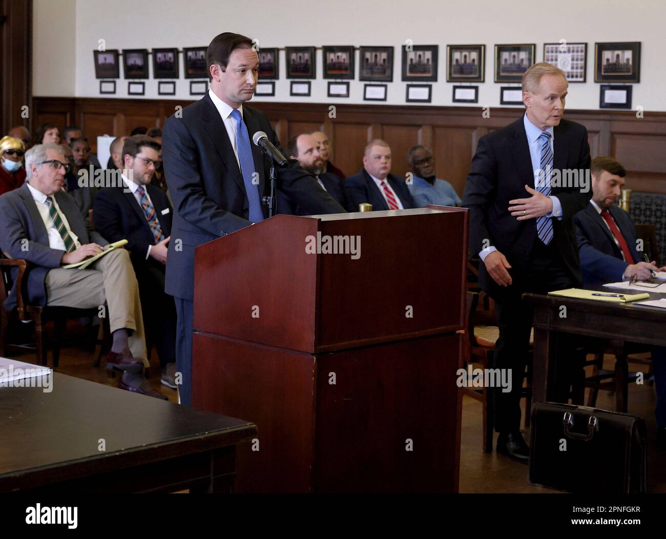 Lawyer Jonathan Sternberg, left, representing St. Louis Circuit