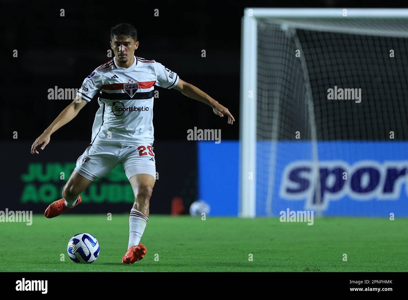 Sao Paulo, Brésil. 18th avril 2023. SP - SAO PAULO - 04/18/2023 - COPA SUL-AMERICANA 2023, SAO PAULO X PUERTO CABELLO - joueur Beraldo de Sao Paulo lors d'un match contre Puerto Cabello au stade Morumbi pour le championnat Copa Sudamericana 2023. Photo: Marcello Zambrana/ AGIF/Sipa USA crédit: SIPA USA/Alay Live News Banque D'Images