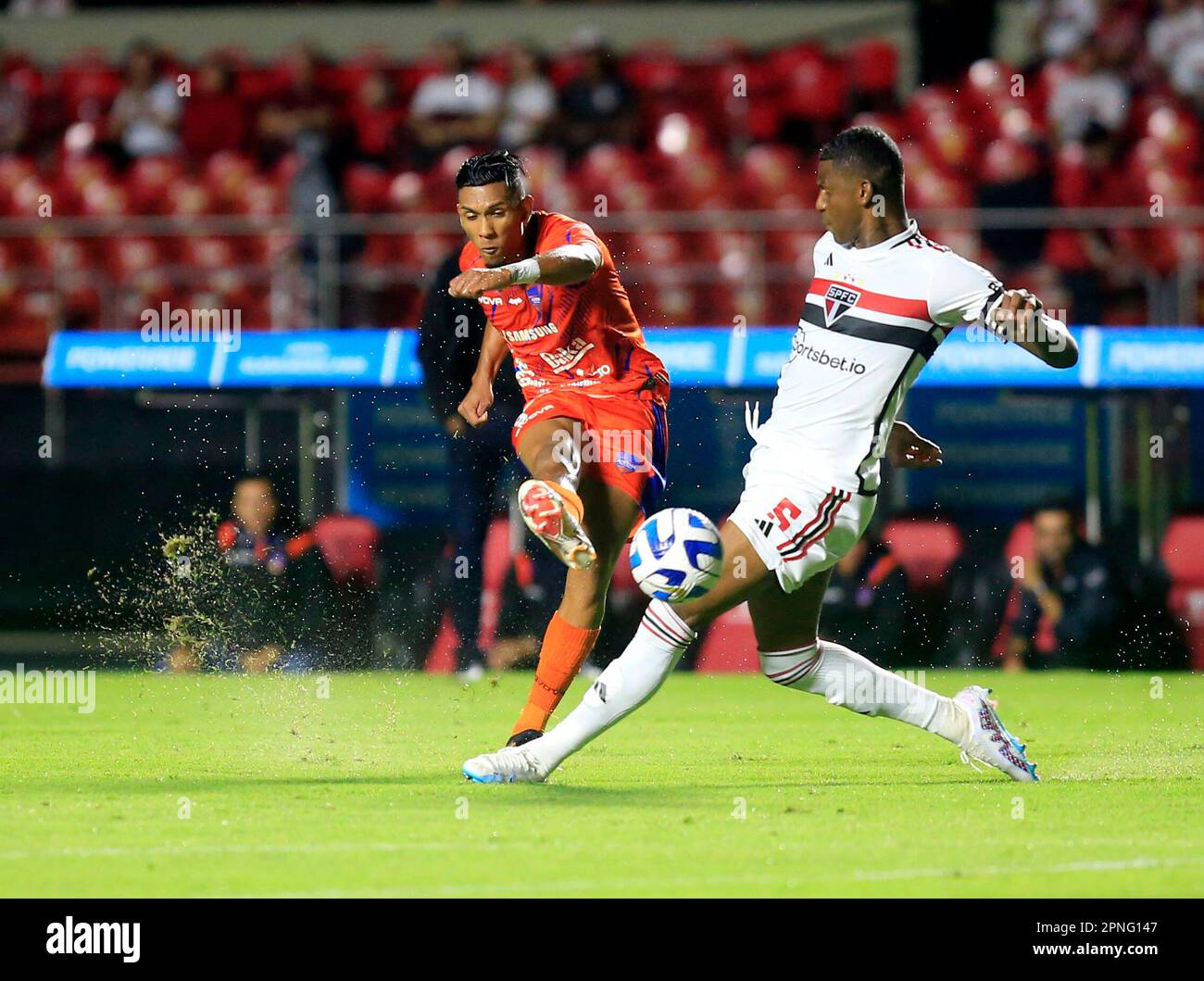 Sao Paulo, Brésil. 18th avril 2023. Arboleda pendant un match entre Sao Paulo et Puerto Cabello à Morumbi à SaoPaulo, Brésil (Fernando Roberto/SPP) crédit: SPP Sport Press photo. /Alamy Live News Banque D'Images