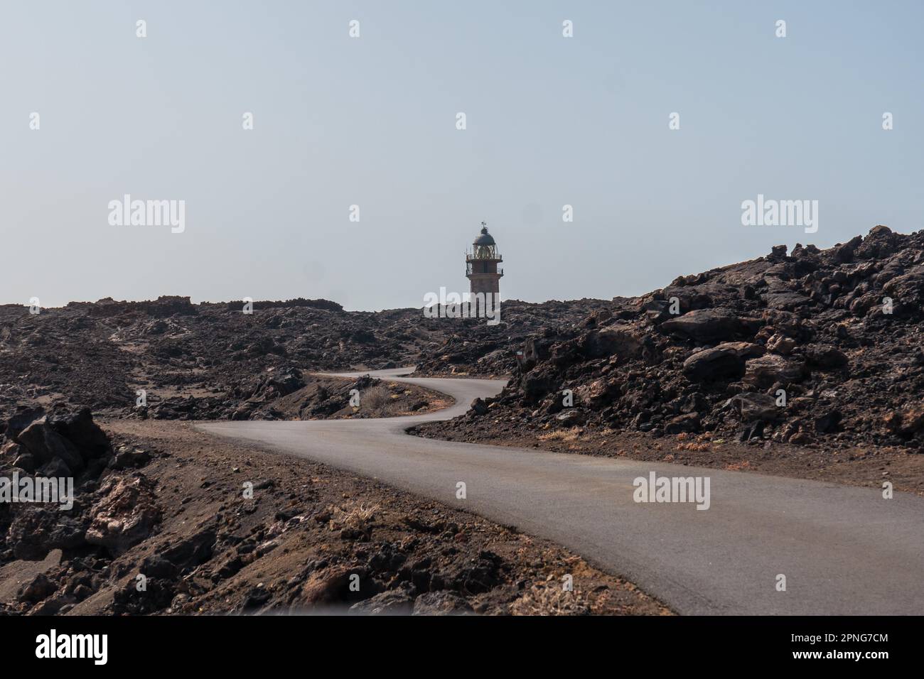 Route sinueuse pour atteindre le phare d'Orchilla sur l'île El Hierro. Îles Canaries Banque D'Images