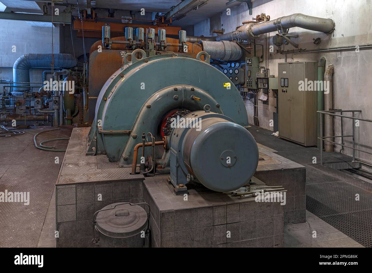 Générateur dans une ancienne usine de papier, place perdue, Bade-Wurtemberg, Allemagne Banque D'Images