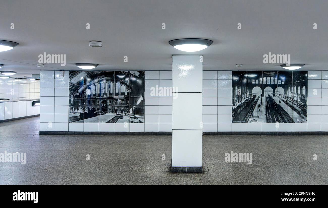 S Station Anhalter Bahnhof, métro, Berlin, Allemagne Banque D'Images