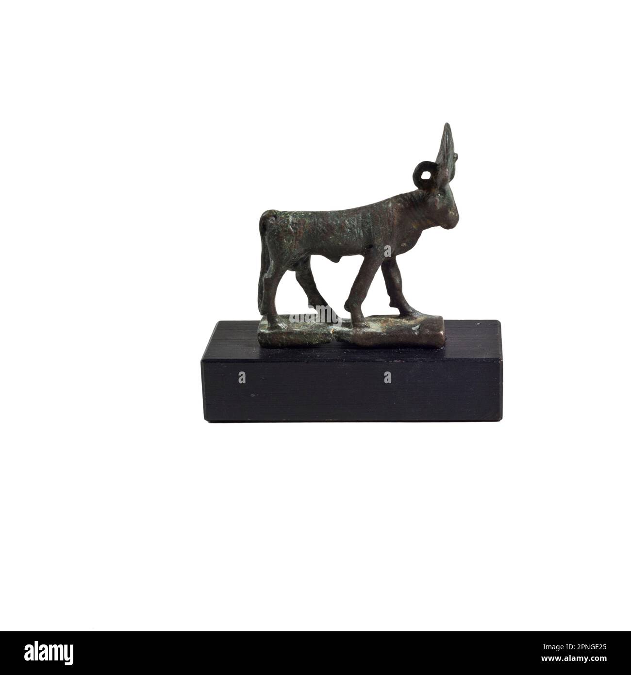 Les API de bronze égyptien (ou Hapis (ou hapi-ankh), est une divinité de taureau qui a été adorée dans la région de Memphis.) 1st millénaire BCE Banque D'Images