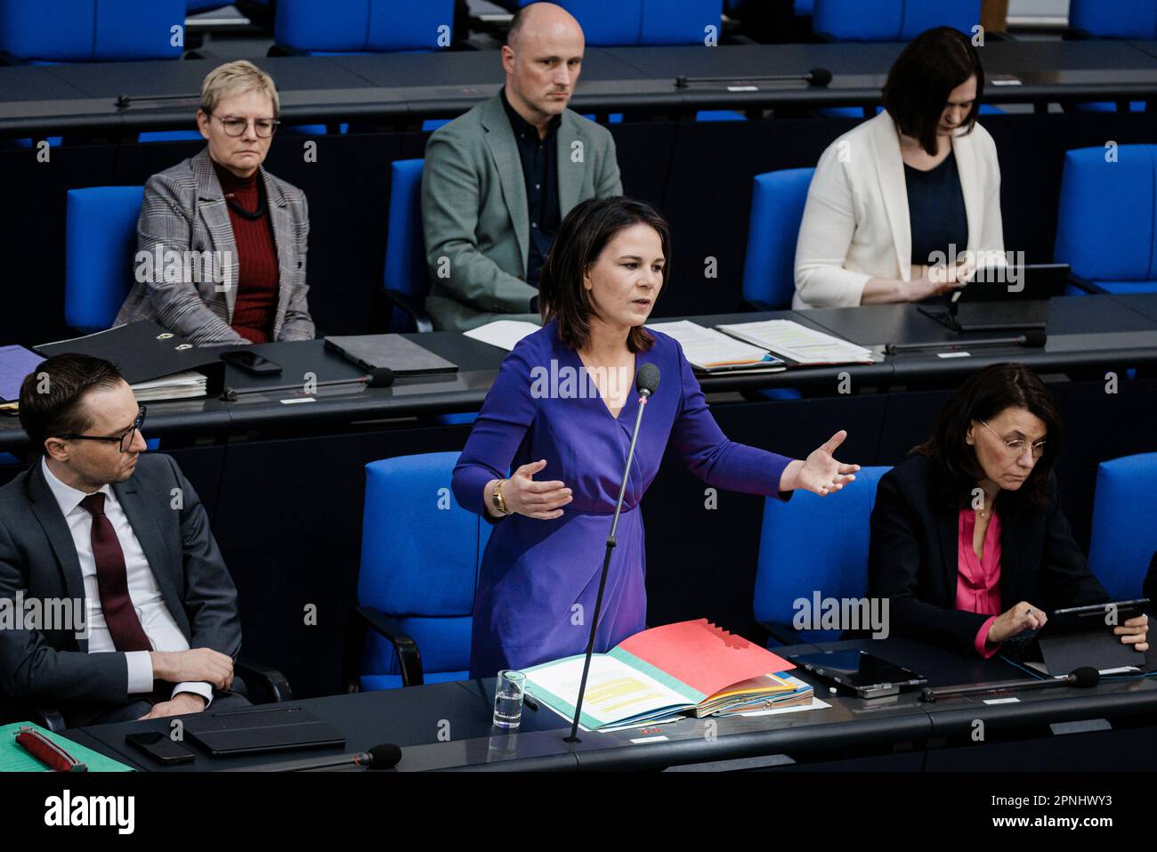 Berlin, Allemagne. 19th avril 2023. Annalena Baerbock (Buendnis 90/Die Gruenen), ministre fédéral des Affaires étrangères, photographié dans le cadre d'une enquête gouvernementale au Bundestag allemand à Berlin. 04/19/2023. Credit: dpa/Alay Live News Banque D'Images