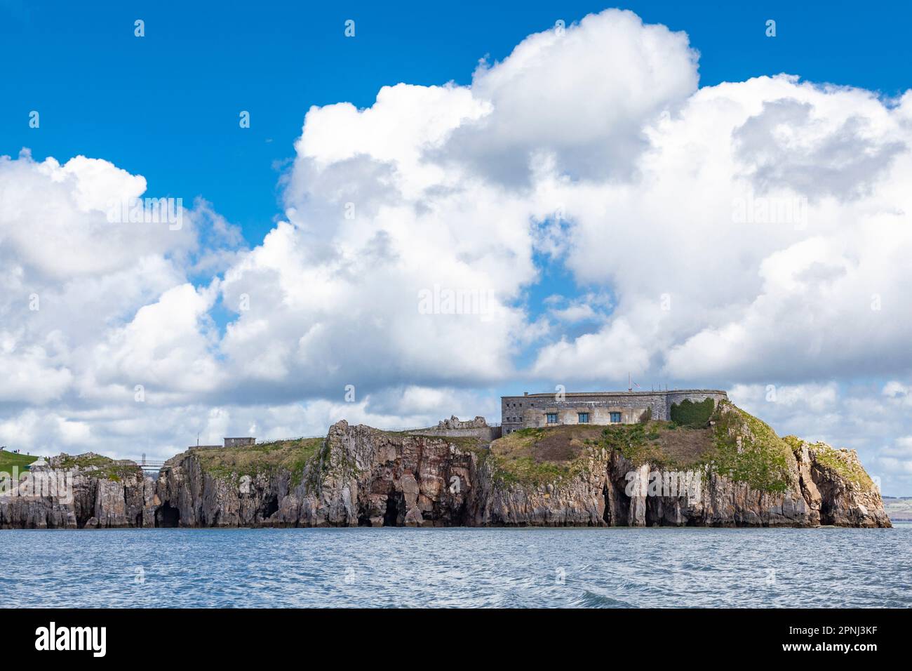 Tenby, Pembrokeshire, pays de Galles, Royaume-Uni : fort de Sainte-Catherine – fortification datant de 19th ans – vue de la mer Banque D'Images