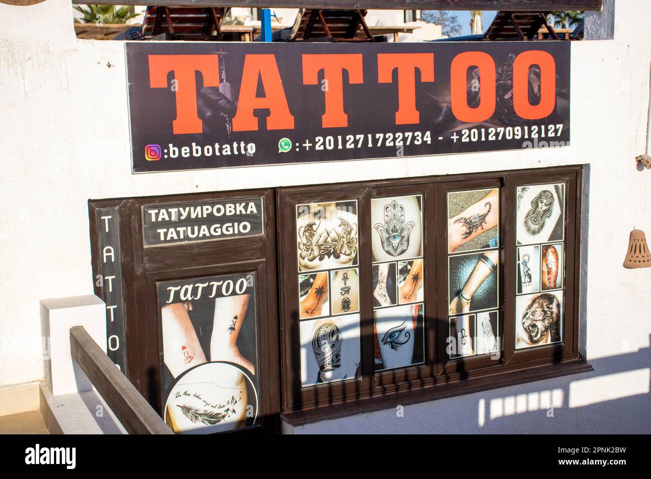 SHARM EL SHEIKH, EGYPTE - 31 JANVIER 2023 Labranda Sharm Club Tattoo shop Banque D'Images