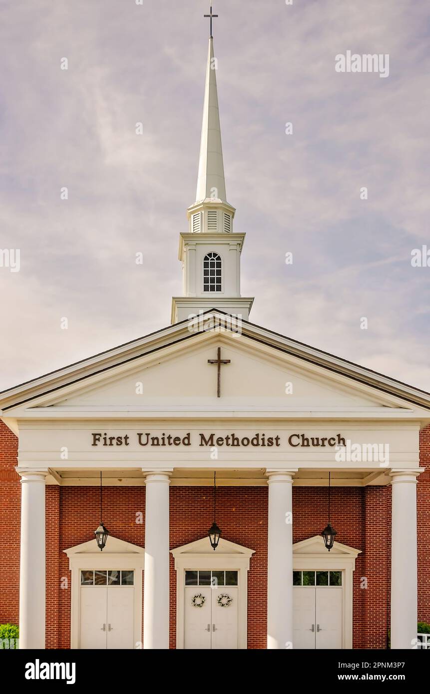 La première église méthodiste unie est photographiée à Bay Minette, Alabama.cLa église a voté pour se désaffilier de l'UMC et rejoindre l'église méthodiste mondiale. Banque D'Images