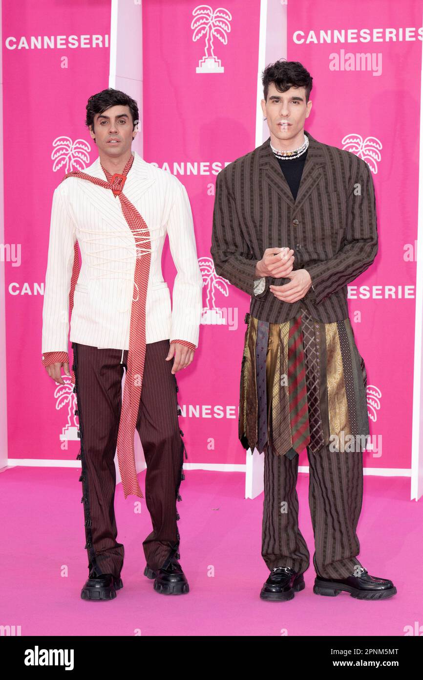 Cannes, France. 20th avril 2023. Javier Ambrossi et Javier Calvo assistent à la cérémonie de clôture du Festival international des Canneseries 6th, à 19 avril 2023, à Cannes, en France. Photo de David Niviere/ABACAPRESS.COM crédit: Abaca Press/Alay Live News Banque D'Images