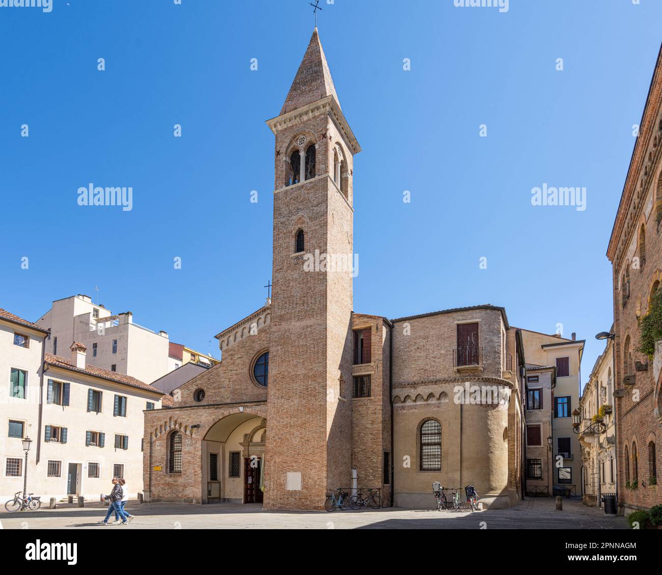 Padoue, Italie. Avril 2023. Vue extérieure de l'église paroissiale de San Nicolò dans le centre-ville Banque D'Images