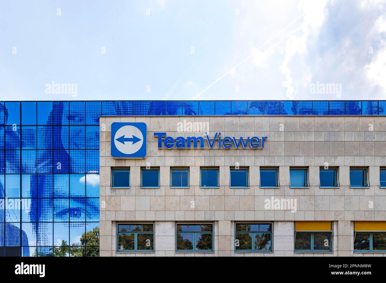 TeamViewer, logiciel de maintenance à distance, de partage d'écran, de visioconférence, de transfert de fichiers et de VPN, siège social de la société avec logo à Goepingen Banque D'Images