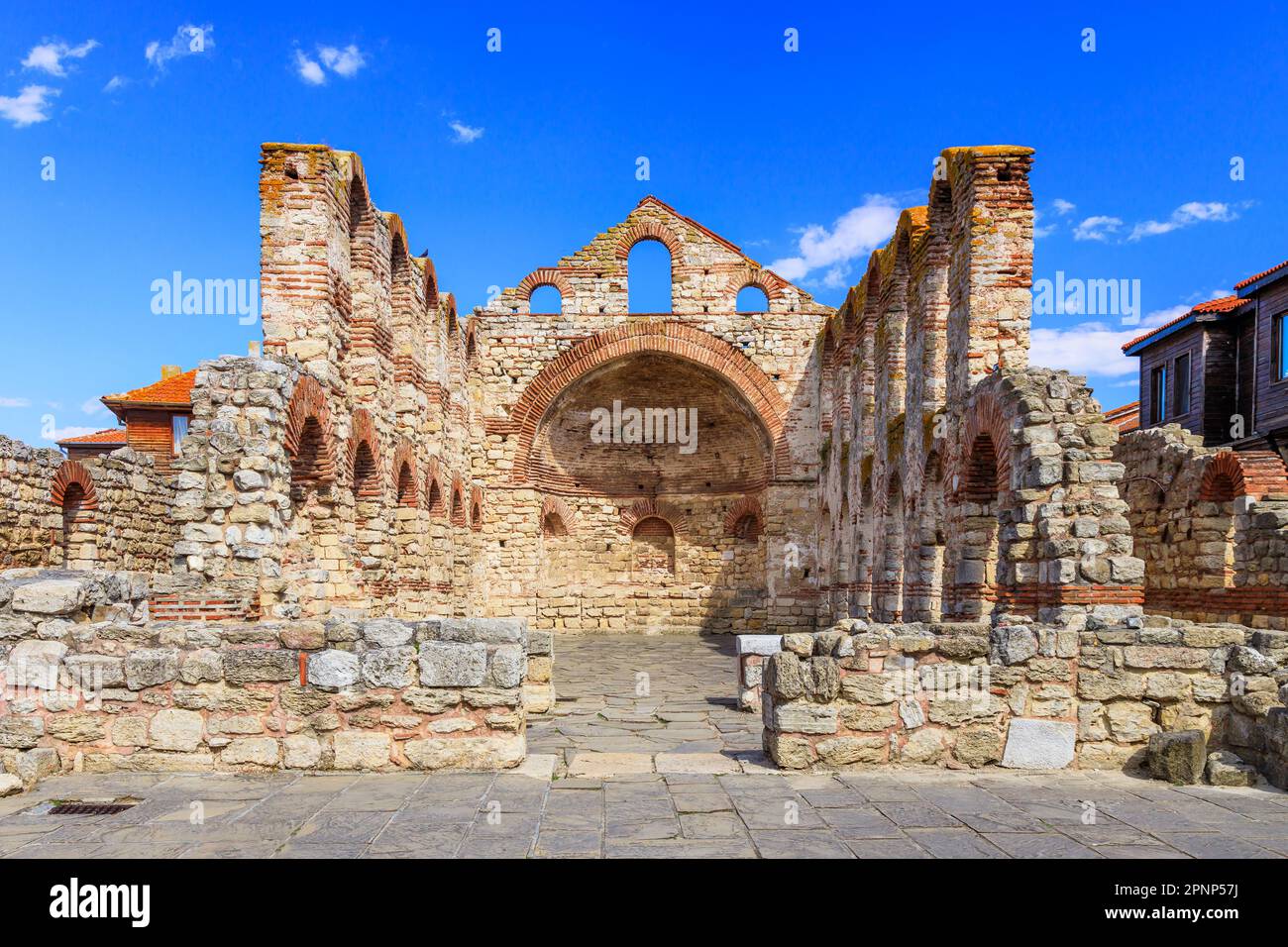 Nessebar (Nesebar), Bulgarie. L'ancienne ville de Nessebar, église Sainte-Sophie. Côte de la mer Noire, Burgas. Banque D'Images
