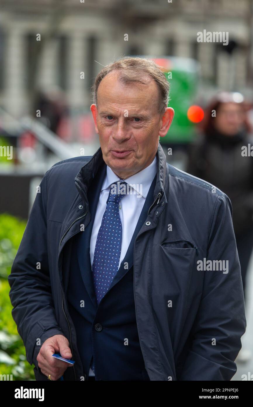 Londres, Angleterre, Royaume-Uni. 20th avril 2023. Le journaliste et radiodiffuseur britannique ANDREW MARR est vu à l'extérieur de Global Studios. (Credit image: © Tayfun Salci/ZUMA Press Wire) USAGE ÉDITORIAL SEULEMENT! Non destiné À un usage commercial ! Banque D'Images