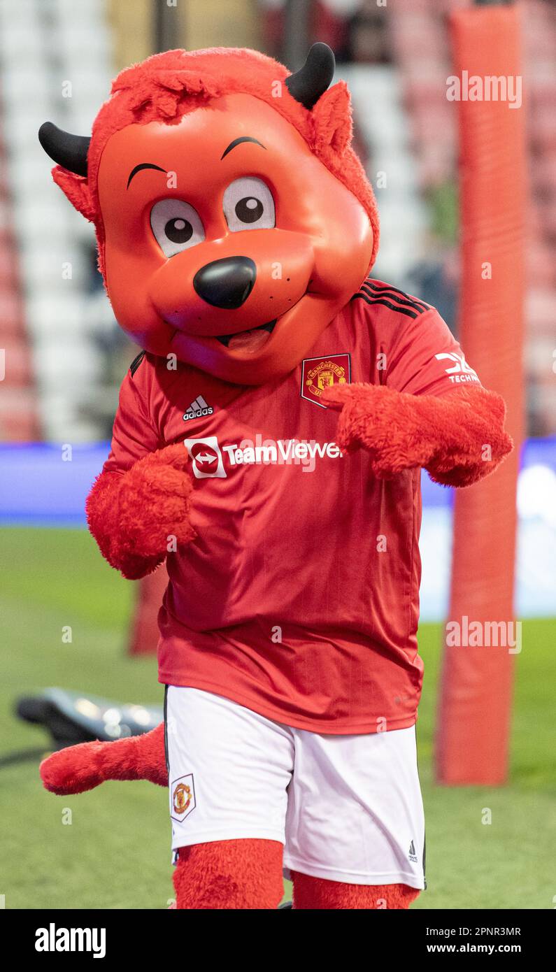 Leigh Sports Village, Leigh, Grand Manchester, Angleterre. 19th avril 2023. La mascotte unie Fred The Red, lors du Manchester United Women football Club V Arsenal Women's football Club au Leigh Sports Village, dans la Super League féminine de Barclays/Super League féminine de Barclays. (Image de crédit : ©Cody Froggatt/Alamy Live News) Banque D'Images