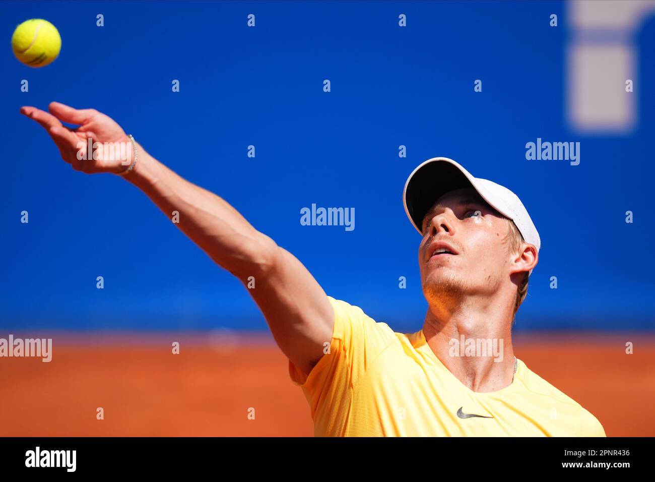 Denis Shapovalov pendant l'Open de Barcelone Banc Sabadell , Conde de