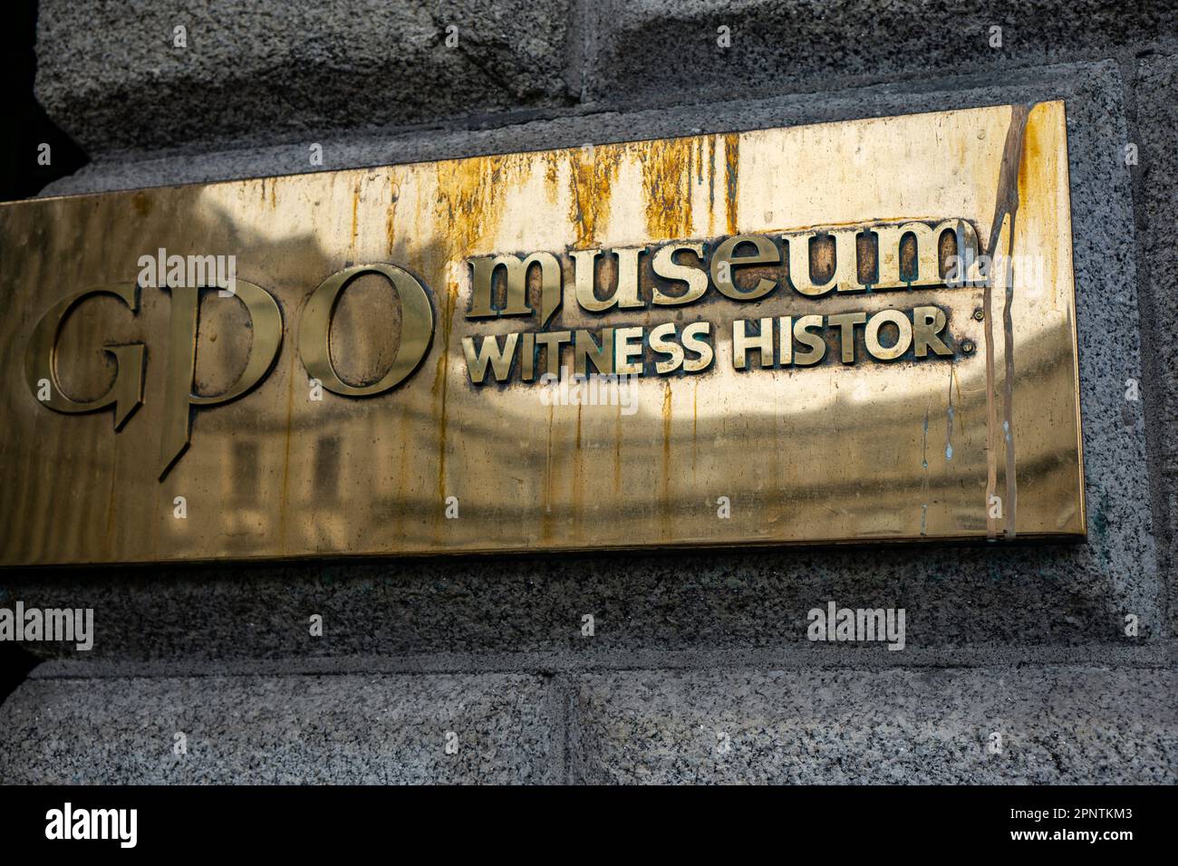 Signalisation pour le GPO Museum à O'Connell Street, Dublin, Irlande. Une expérience immersive et interactive racontant l'histoire de la montée de Pâques 1916. Banque D'Images