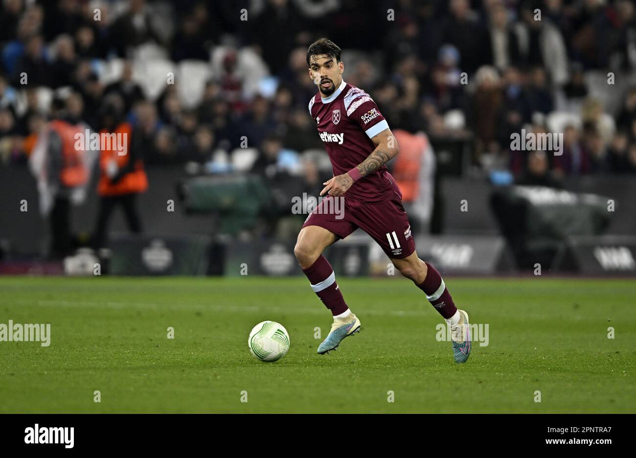 Londres, Royaume-Uni. 20th avril 2023. Lucas Paqueta (West Ham) lors du match de la Ligue de conférence de West Ham contre KAA Gent UEFA Europa au London Stadium Stratford. Crédit : MARTIN DALTON/Alay Live News Banque D'Images