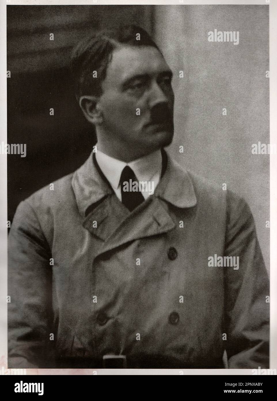 Portrait d'Adolf Hitler, chef de l'Allemagne nazie. Reproduction de photos anciennes. Banque D'Images