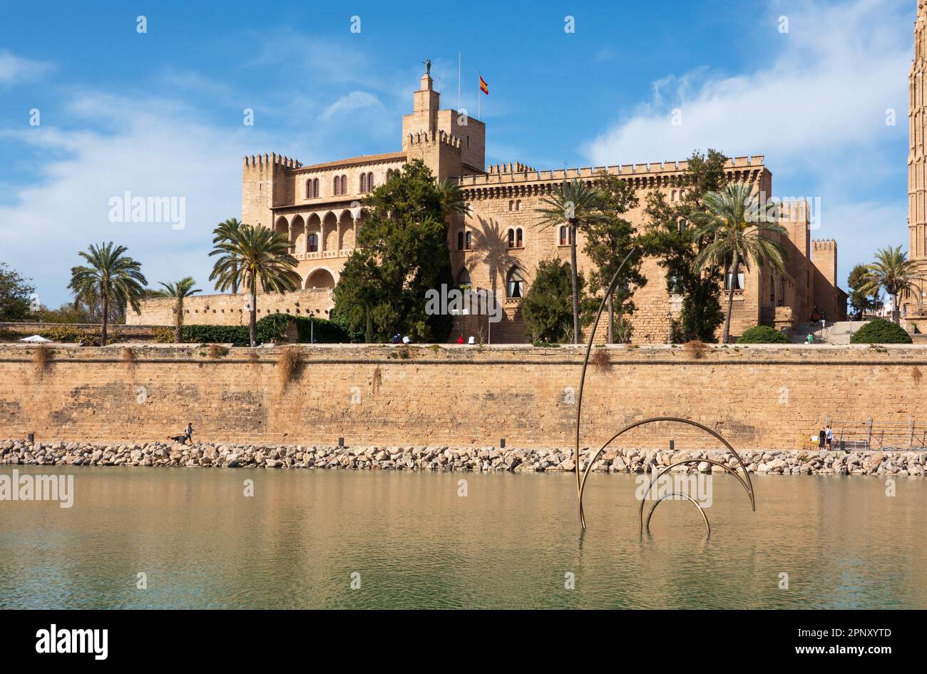 Palma de Majorque, Espagne -30 mars 2023. Vue sur la célèbre attraction touristique Palais Royal Palau de la Almudaina à Palma de Majorque, Banque D'Images