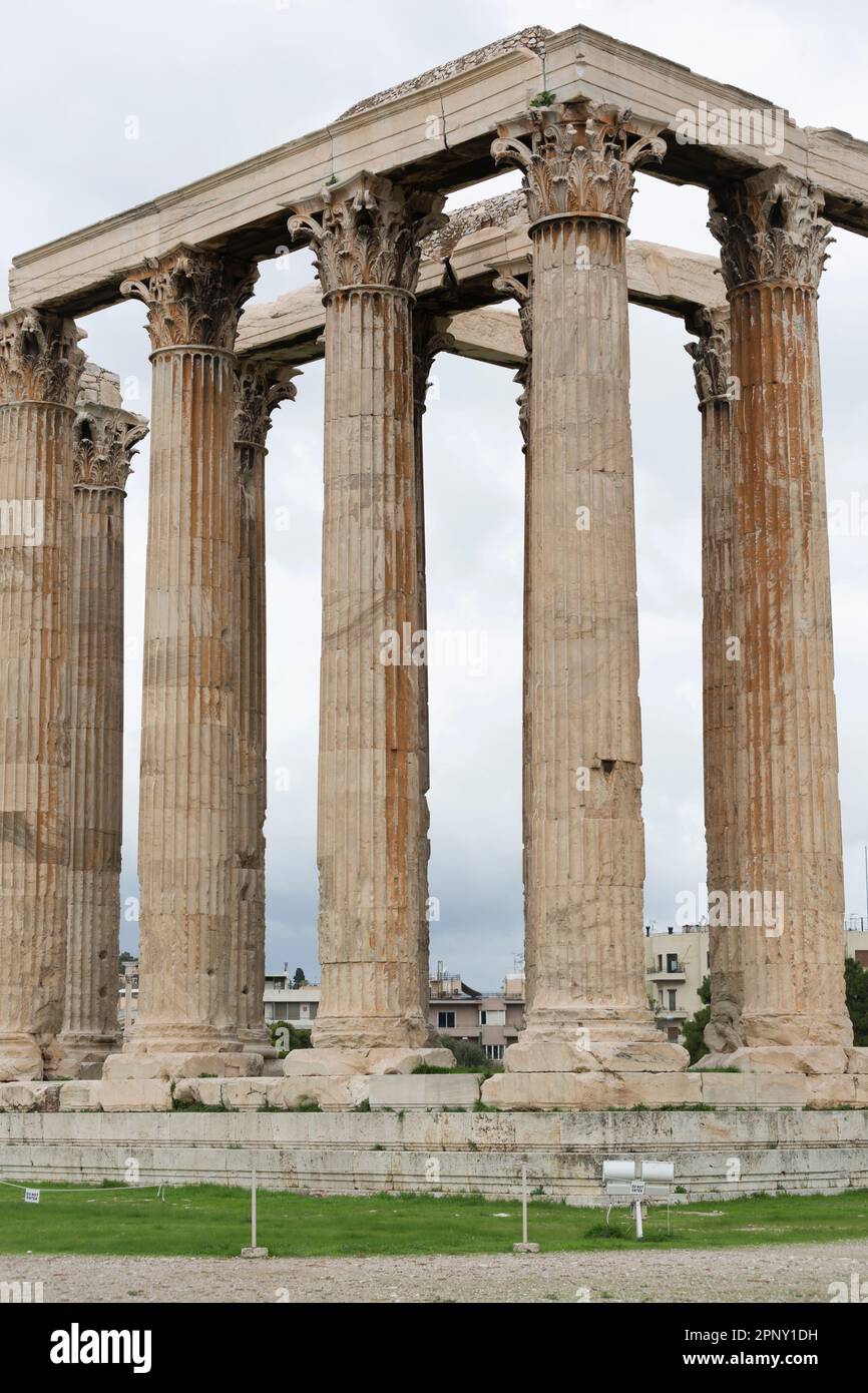 Grèce, Athènes, Temple de Zeus olympique. Banque D'Images