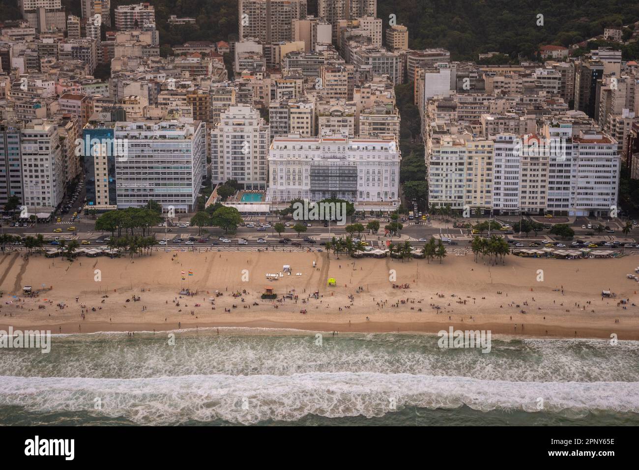 Belle vue aérienne sur les bâtiments de la ville à Copacabana Beach Banque D'Images