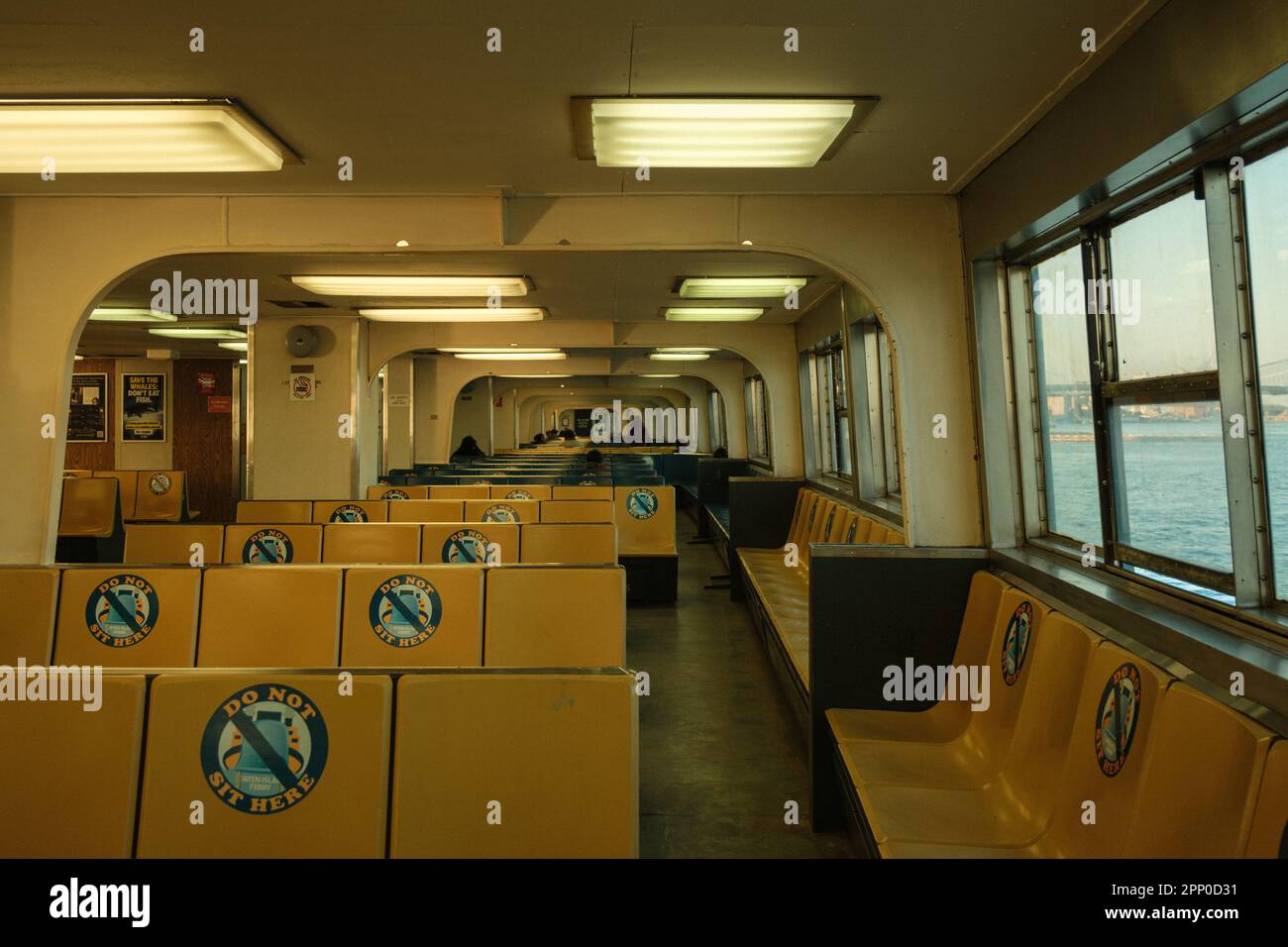 Intérieur de la cabine sur le Staten Island Ferry, Staten Island, New York Banque D'Images